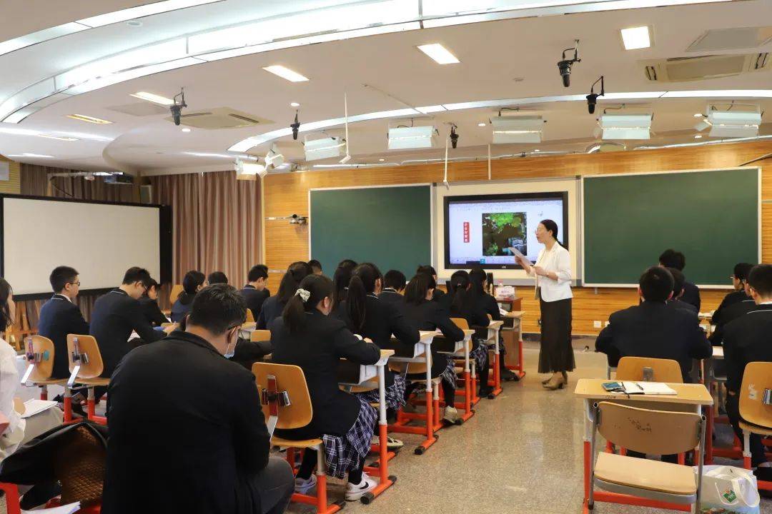 宜昌市西陵区唐家湾中小学教师闪耀国家级课堂教学评价高峰学术研讨会——中小学文化课程培训服务成果显著