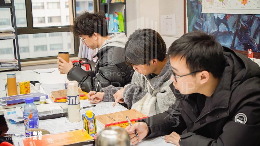 不为懈怠找借口，只为成功找方法 致基础弱、自律差的艺考生