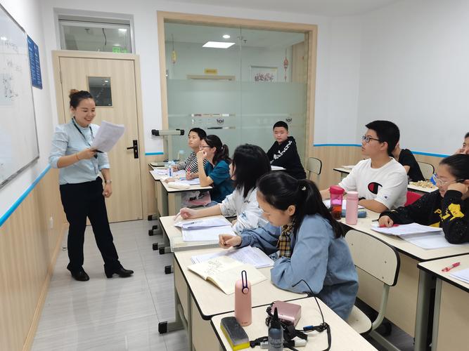自贡市高新区上学堂文化培训学校是一家以中小学语文,数学